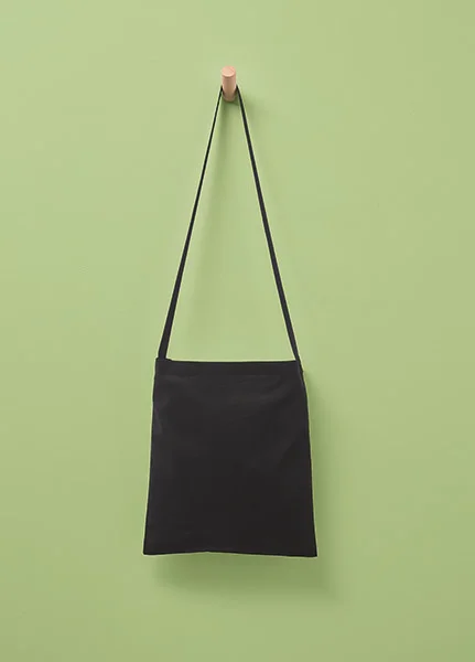 Cotton Sling Shopper lifestyle 03