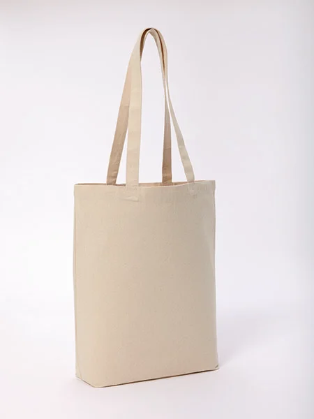 Recycled Canvas Tote lifestyle 03