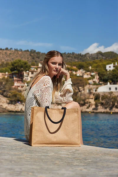 Classic Jute Bag lifestyle 02